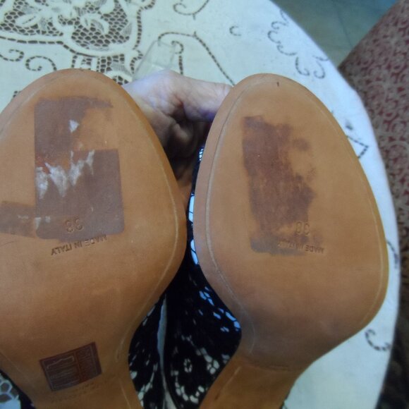 New Givenchy Black Leather w/White Lace Overlay Lace Up Heeled AnkleBoots Size 8 - Picture 14 of 16